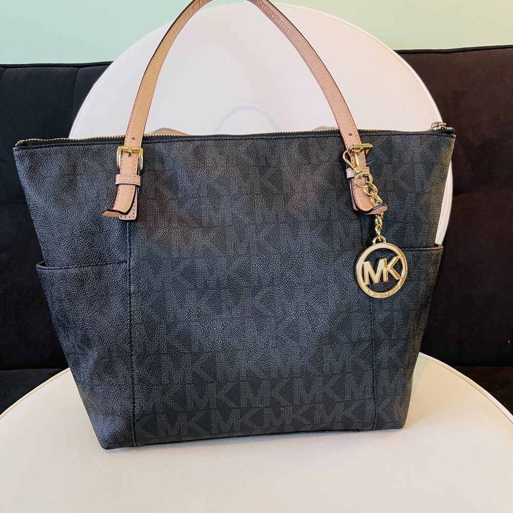 MICHAEL Michael Kors bag. Gently used.